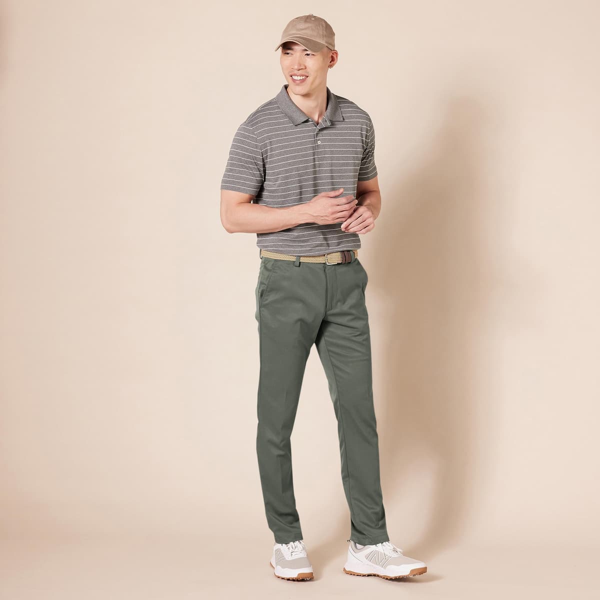 Amazon Essentials Hombre Pantalón de Golf Elástico de Corte Ceñido — view 3