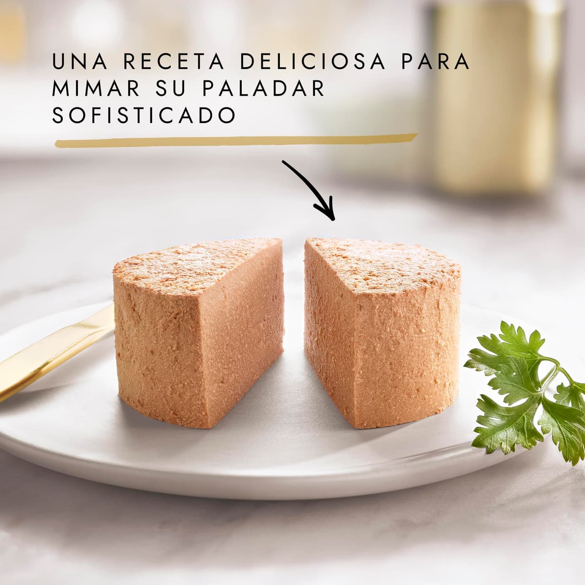 GOURMET Gold Mousse, Comida Húmeda para Gato Adulto, Mousse, Surtido de Buey, Conejo, Cordero y Ternera, 96 latas — view 2
