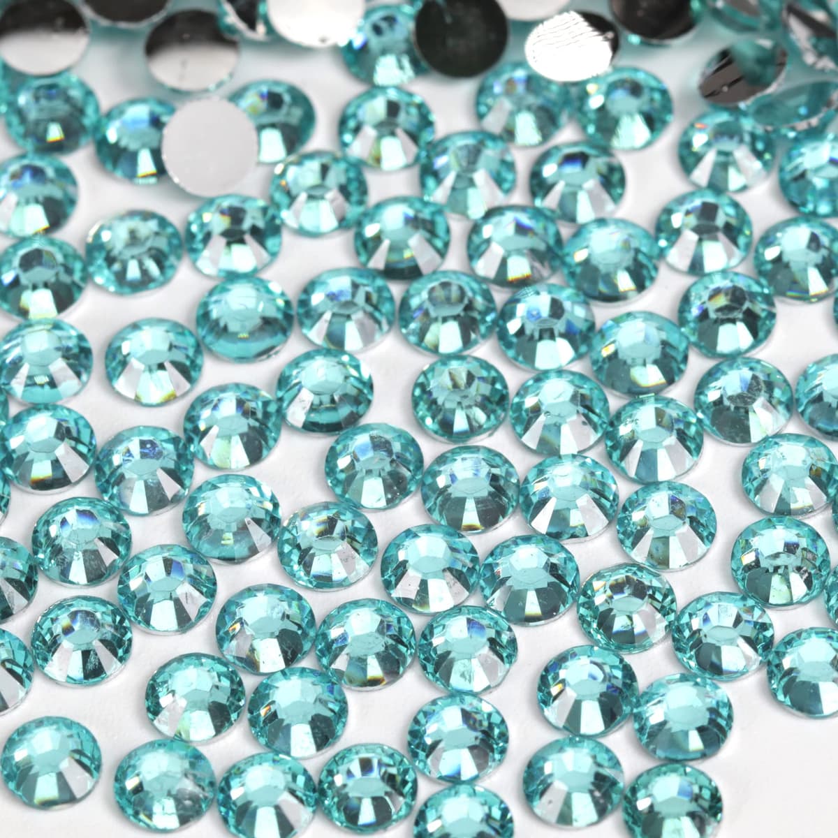 1000pcs 4mm Flat Back Non-Stick Rhinestone Crystal Diamantes Nail Art & Craft Scrapbooking Embellishments 90 Available Colours (4mm, AB Clear #A13) — view 91