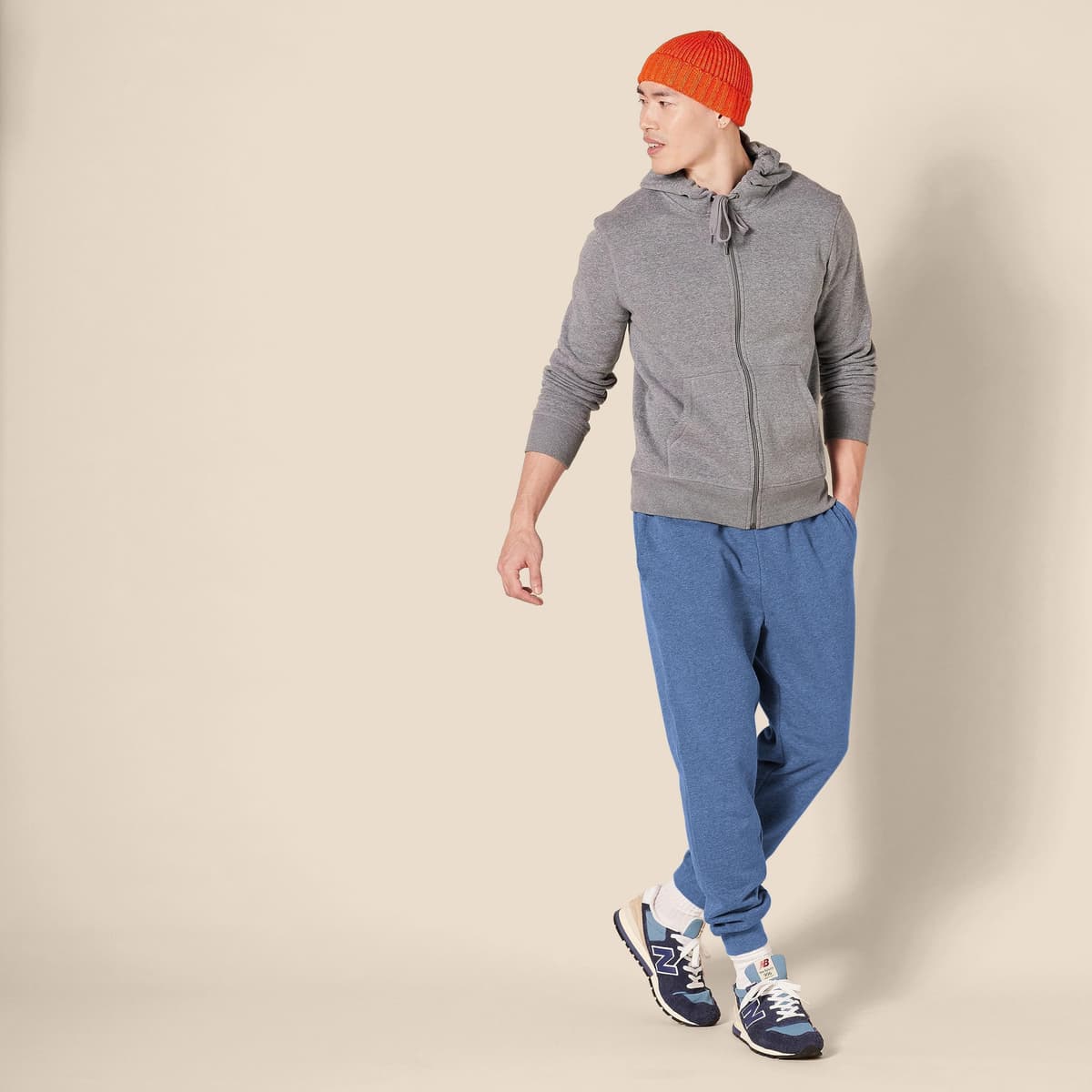 Amazon Essentials Pantalones Deportivos de Forro Polar y Corte Holgado Hombre — view 5
