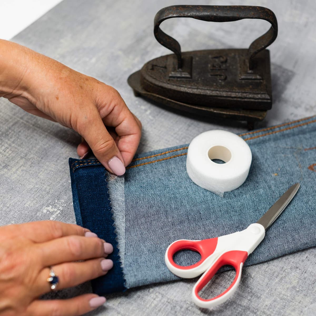 KORBOND Hemming Web 20m x 2cm White Iron On Hem Tape - NO Sewing Required, Adhesive Fabric Tape, Webbing Tape, Hemming Tape: Bonding Fabric, Fabric Fusing, Applying School Badges, Turning Up Trousers — view 3