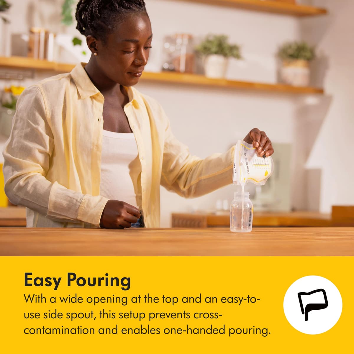 Medela Easy Pour Disposable Breast Milk Storage Bags, 7 oz/210 ml Capacity, Leakproof Design with Milk Protection, Made Without BPA, Pack of 100 — view 6