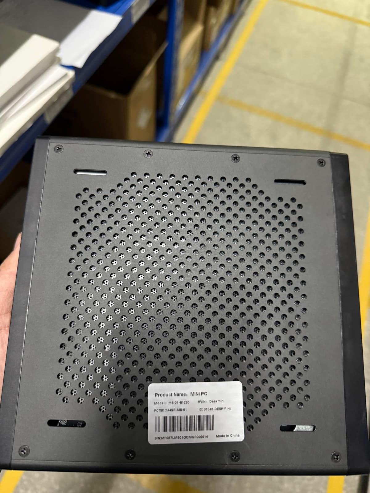 MINISFORUM MS-01-S1260 Mini PC Barebone with Intel Core i5-12600H,vPro Enterprise Support,2x10Gbps SFP+LAN/2x2.5G RJ45/2xUSB4/HDIM/16xPCIe 4.0/M.2 NVMe SSD/U.2 NVMe SSD,Mini Computer(No OS/RAM/SSD) — view 8