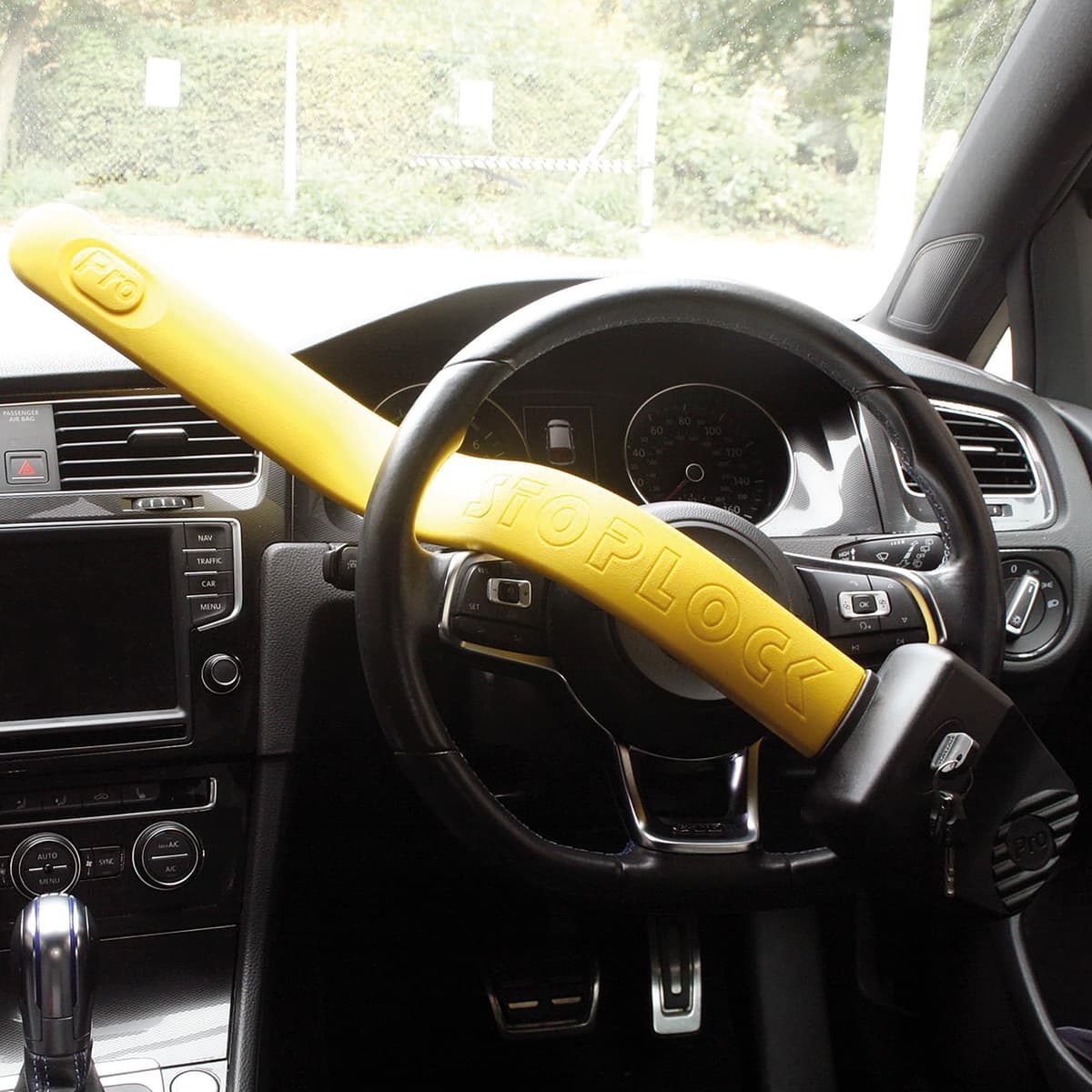 Stoplock Pro Elite Car Steering Wheel Lock HG 150-00 - Safe Secure Heavy Duty Anti-Theft Bar - Universal Fit - Includes 2 Keys and Carry Bag, Black/Yellow, 1 Unit — view 5
