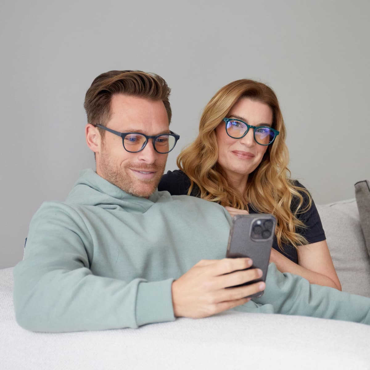 OPULIZE Blu Gafas con Bloqueo de Luz Azul Montura Redonda Azul Bisagras de Muelle Mejoran el Sueño Ordenador Gaming Antirreflejante Hombre Mujer B5-3 +0.00 — view 3