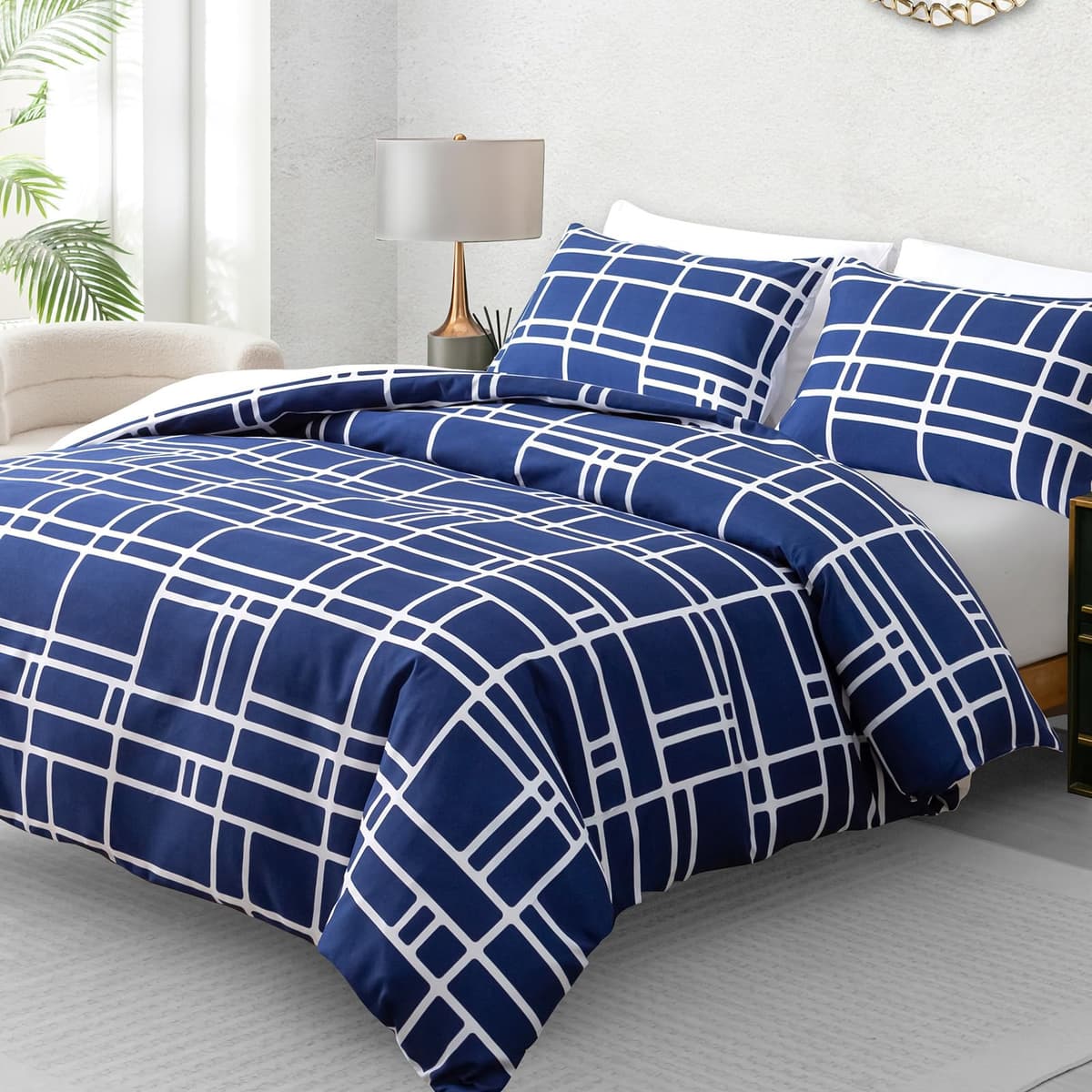 Pamposh 3 Pcs Single Duvet Cover Set with Matching Black Single Fitted Sheet 40 cm Extra Deep Pocket - UltraSoft Breathable Premium Microfibre Reversible Quilt Cover Bedding Set For All Seasons — view 52
