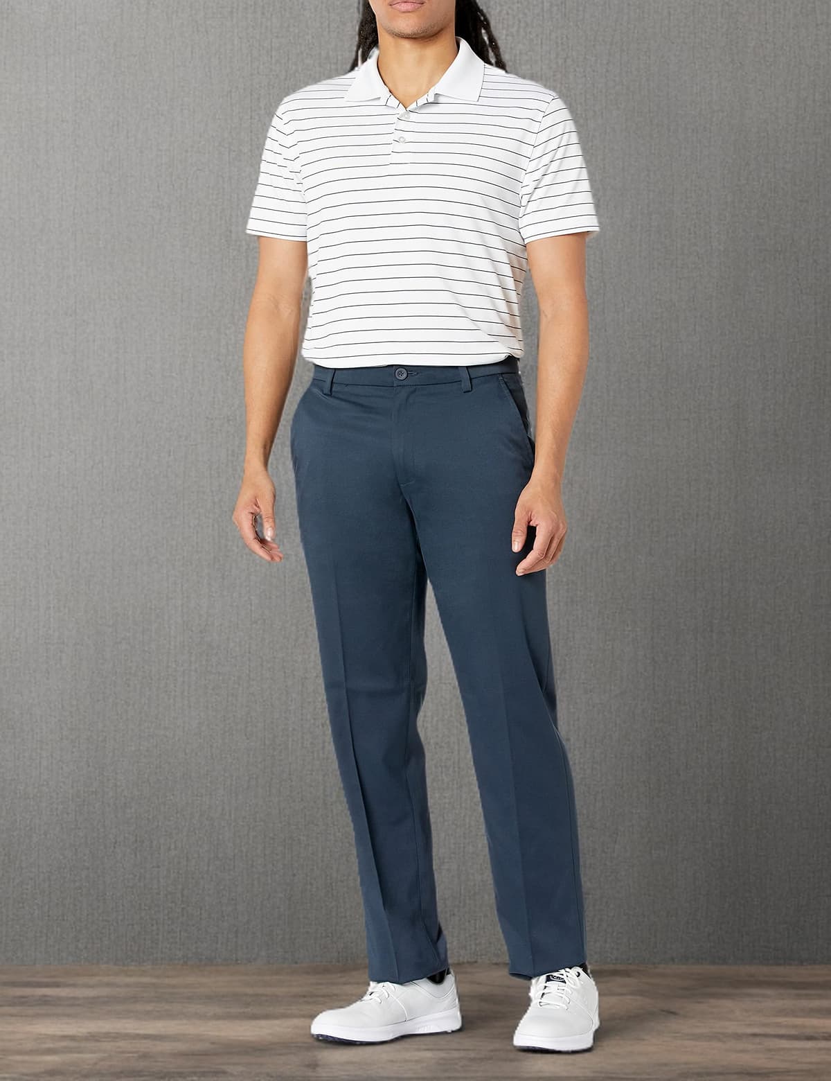 Amazon Essentials Men's Straight-Fit Stretch Golf Trousers — view 5