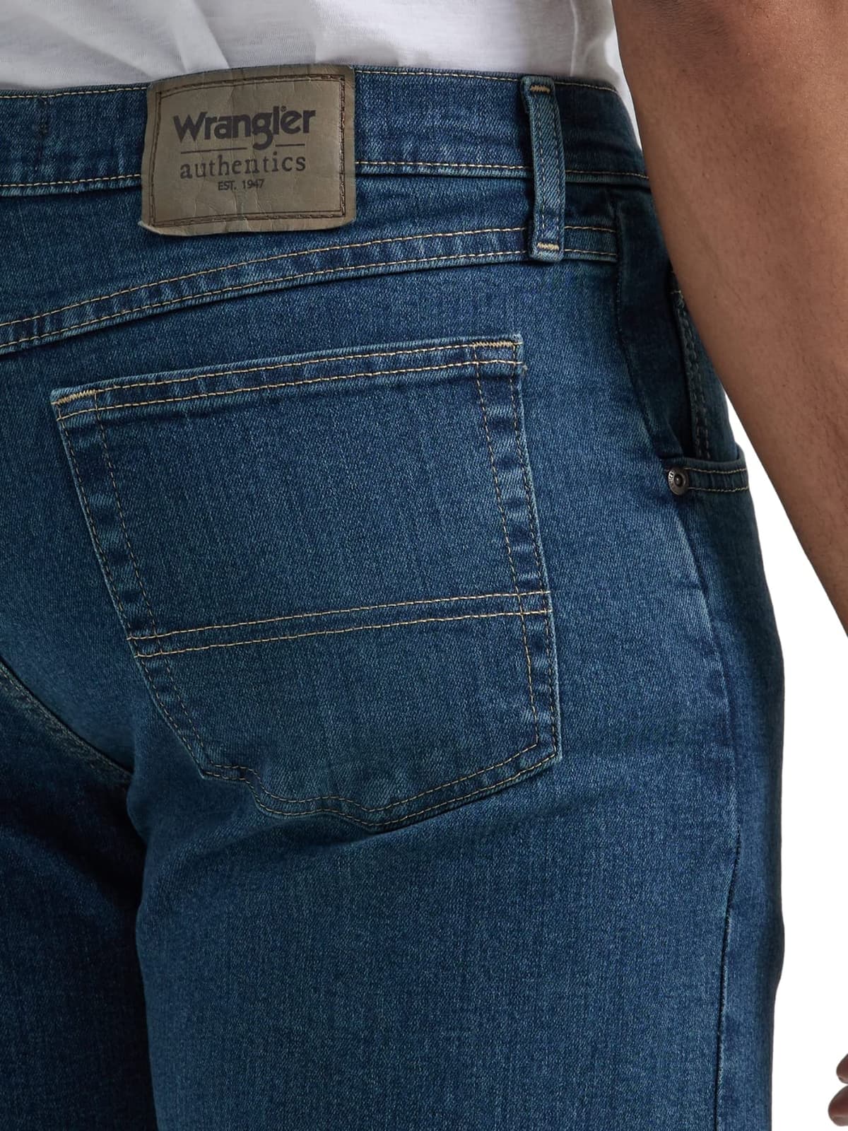 Wrangler Authentics Men's Classic 5-Pocket Relaxed Fit Flex Jean — view 20