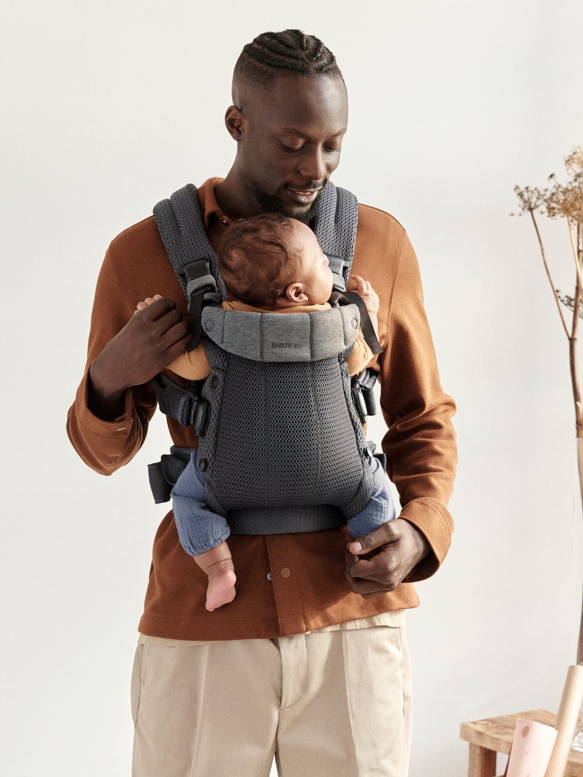 BABYBJÖRN Baby Carrier Harmony, 3D Mesh, Anthracite — view 2