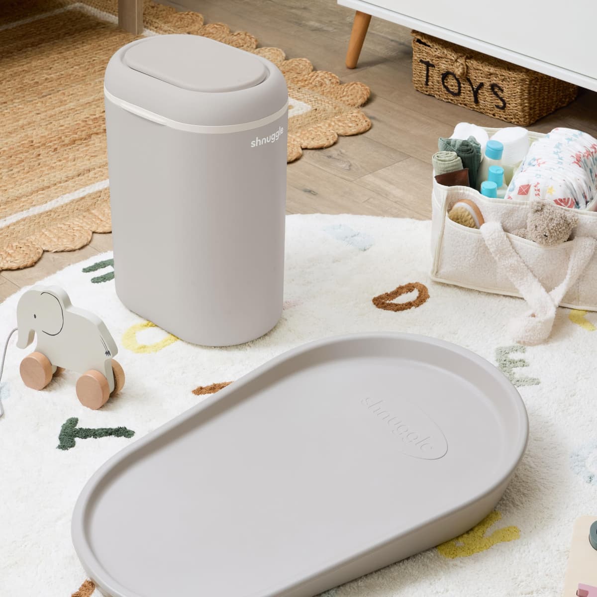 Shnuggle Eco-Touch - Cubo de pañales (cubo de pañales) | Sistema de eliminación de pañales ecológico | Sin recargas costosas - Utiliza cualquier bolsa | Bloqueo de olor de doble sellado | Fácil de — view 4