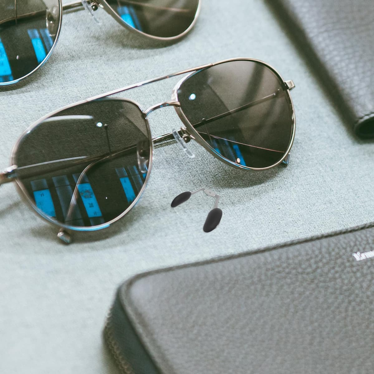 YARNOW Soporte para Puente Nasal Atornillable para Gafas de Sol, Almohadillas Nasales Suaves de Silicona Negras, 3 Piezas Antideslizantes para Deportes y Uso Prolongado — view 4