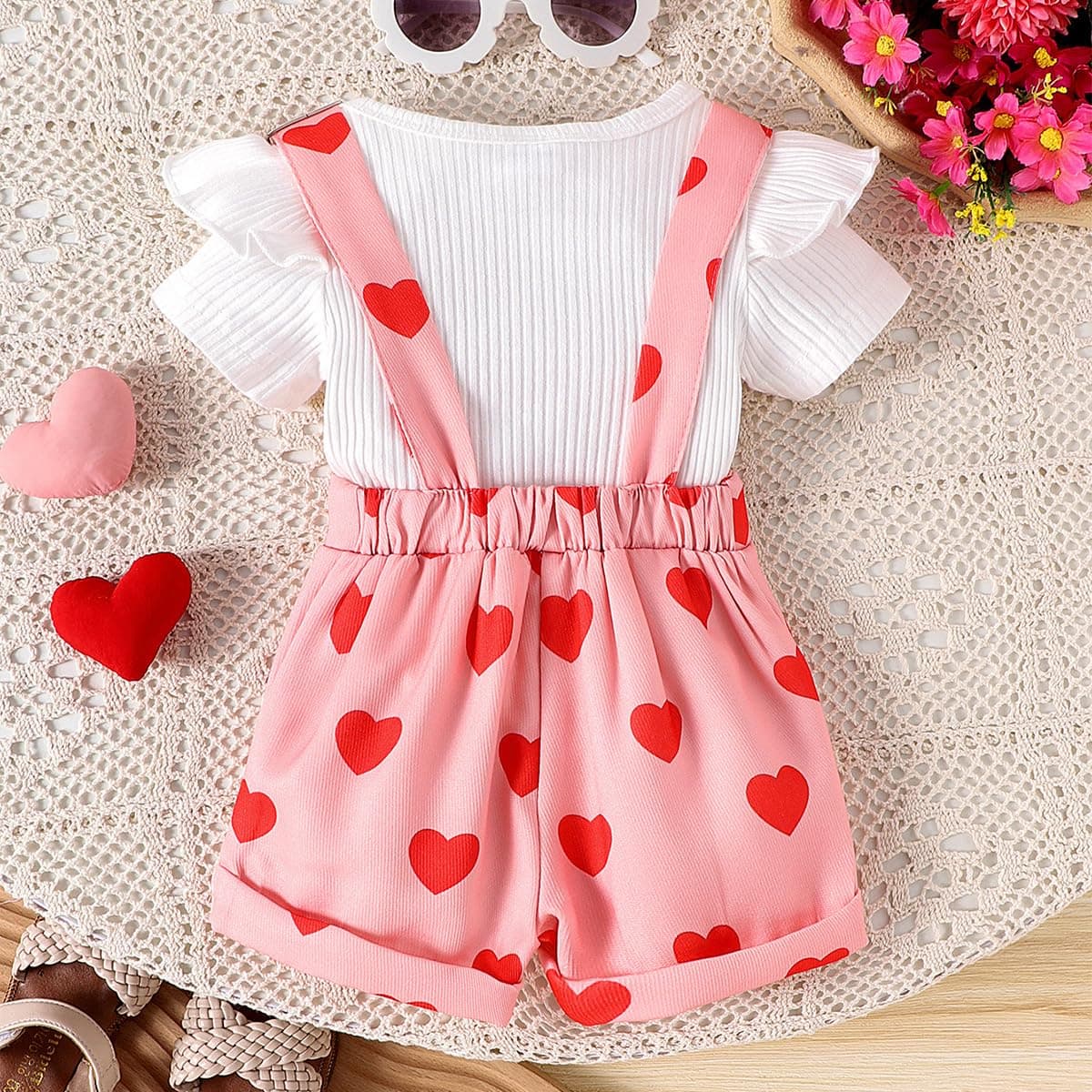 Conjunto Bebé Niña Peto de Verano, Manga Corta Top Acanalado Con Volantes + Ajustable Estampado Floral/Corazones Peto Corto Primavera Conjuntos — view 3