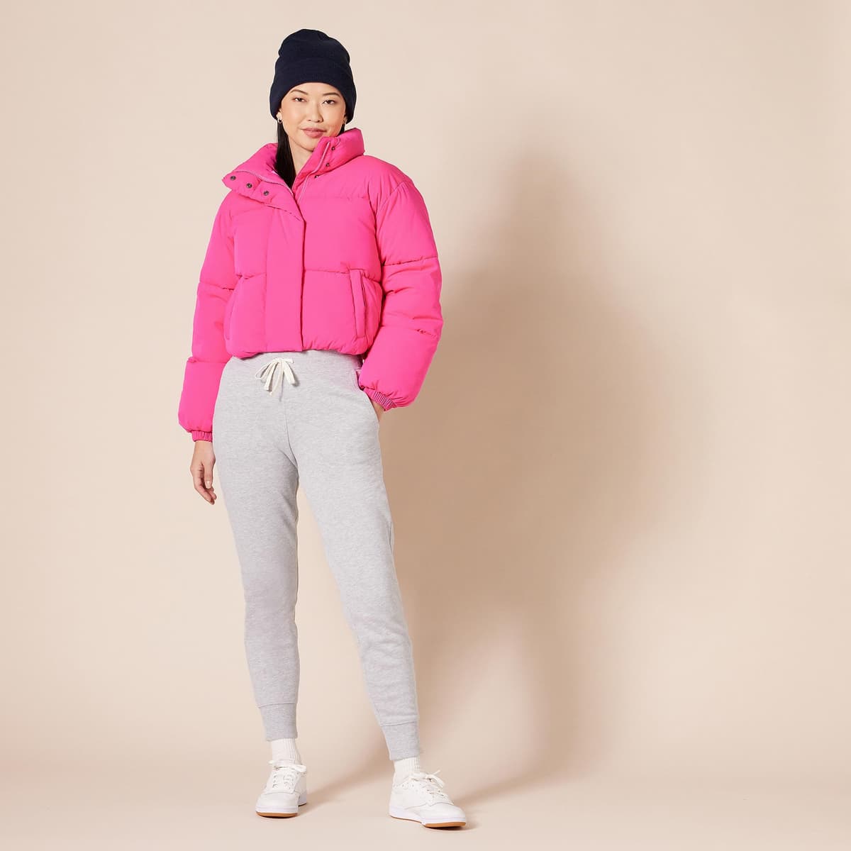 Amazon Essentials Mujer Pantalones De Correr De Forro Polar con Puños (Disponibles En Tallas Grandes) — view 3