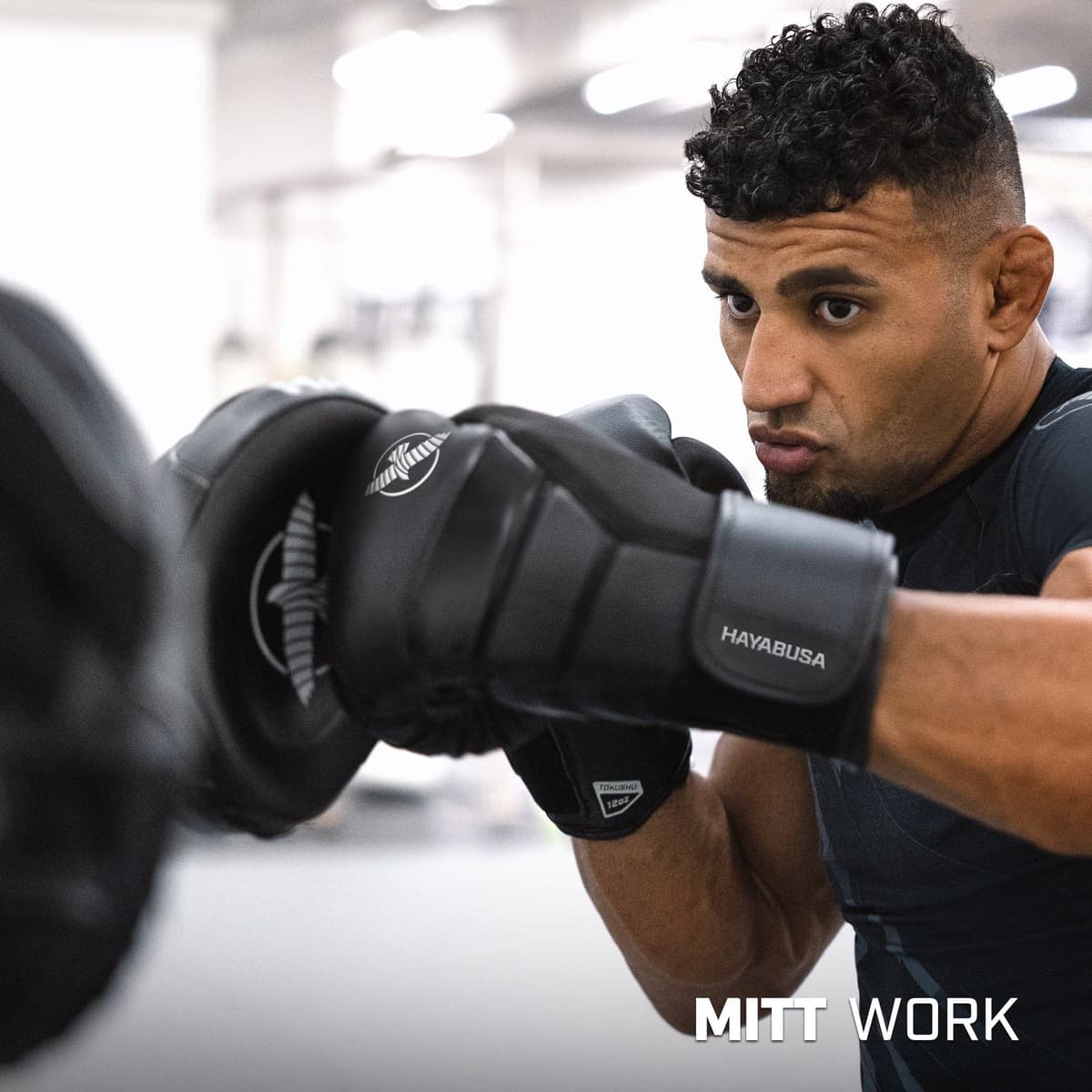 Hayabusa T3 Guantes de Boxeo para Hombres y Mujeres, protección de muñecas y Nudillos, Cierre de Gancho y Bucle Dual-X, Soporte de muñeca férula, Acolchado de Espuma de 5 Capas para Nudillos — view 5
