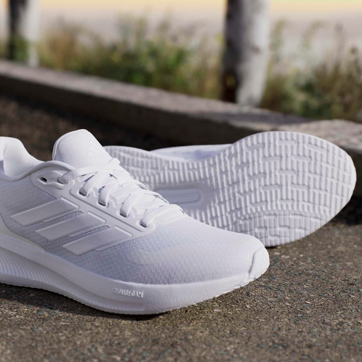 adidas Women's Zapatilla Runfalcon 5 Running — view 27