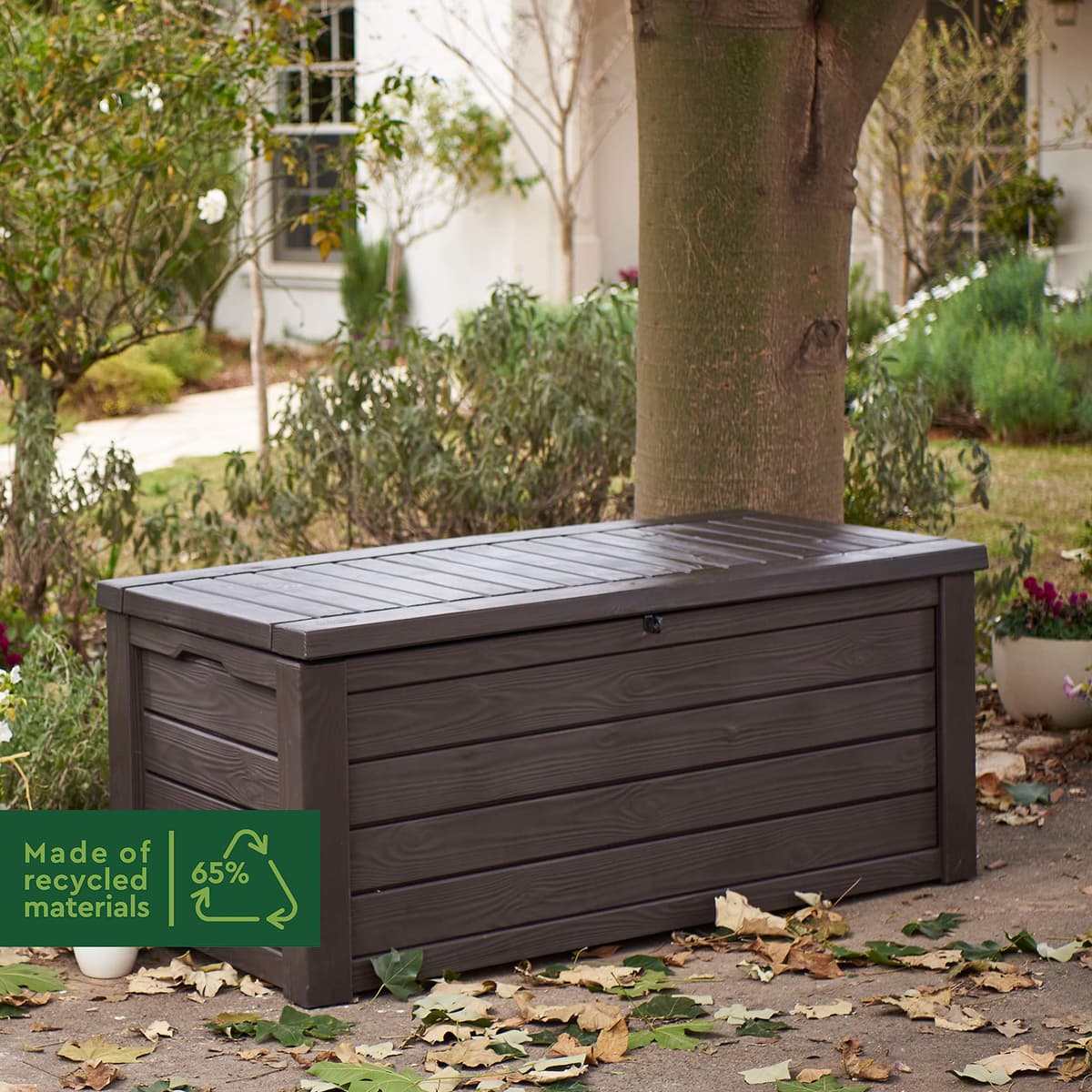 Keter Westwood 570L Outdoor 75% recycled Garden Furniture Storage Box Brown Wood Panel Effect ; Fade Free ; All Weather Resistant ; Safe and Secure ; Zero Maintenance ; 2 year Warranty — view 3