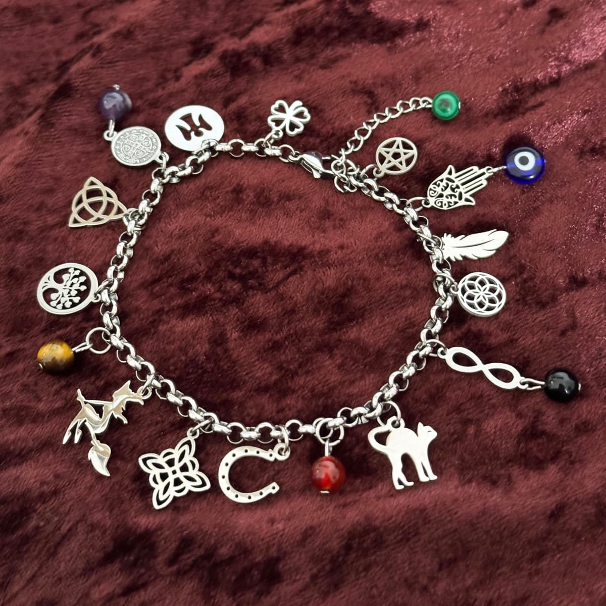 Simboliks Pulsera con Amuletos de acero inoxidable, protección contra el mal de ojo y hechizos, Buena suerte, Brazalete de Bruja, Amuleto de Brujas, Talismán, Protegida contra todo mal — view 9