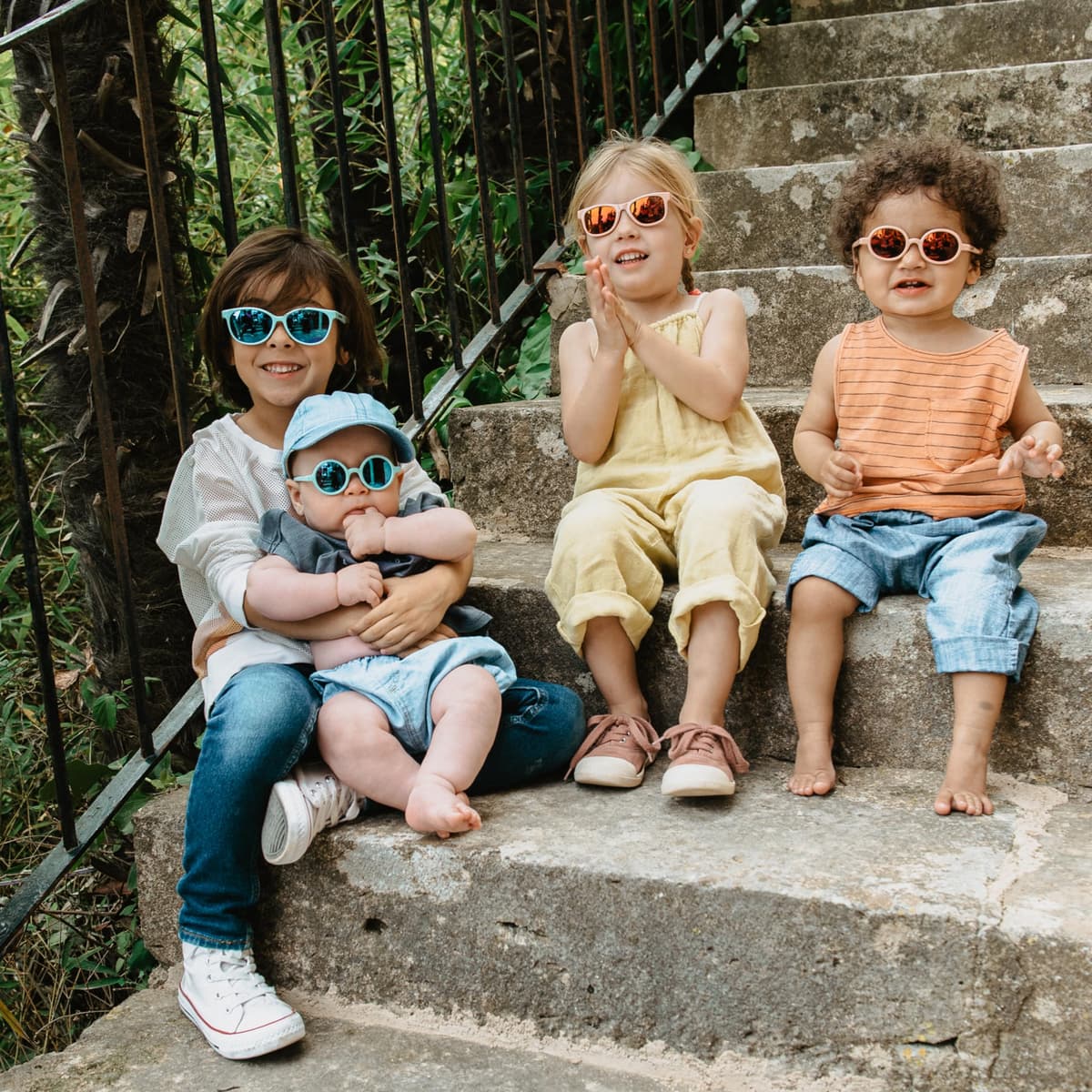 Suavinex, Gafas de Sol para Bebés de 0 a 12 Meses, Polarizadas, con Filtro UV 400, Cat. 3, 100% Protección Rayos UVA y UVB, con Funda Incluida, Muy Flexibles y Ligeras — view 8