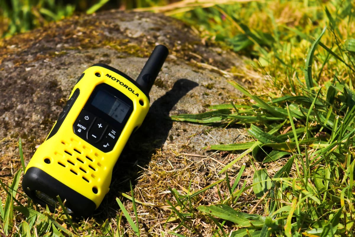 Motorola Tlkr T92 H2O PMR446 2-Way Walkie Talkie Waterproof Radio Quad Pack with Travel Case — view 3