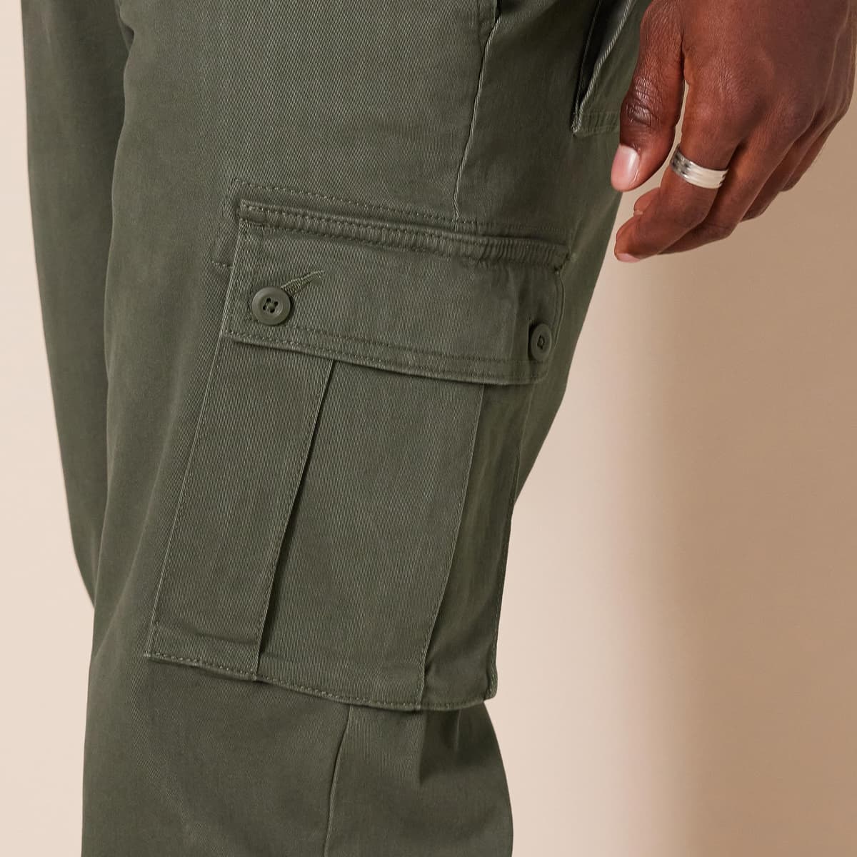 Amazon Essentials Men's Straight Fit Stretch Cargo Work Trousers (Available in Big & Tall) — view 4