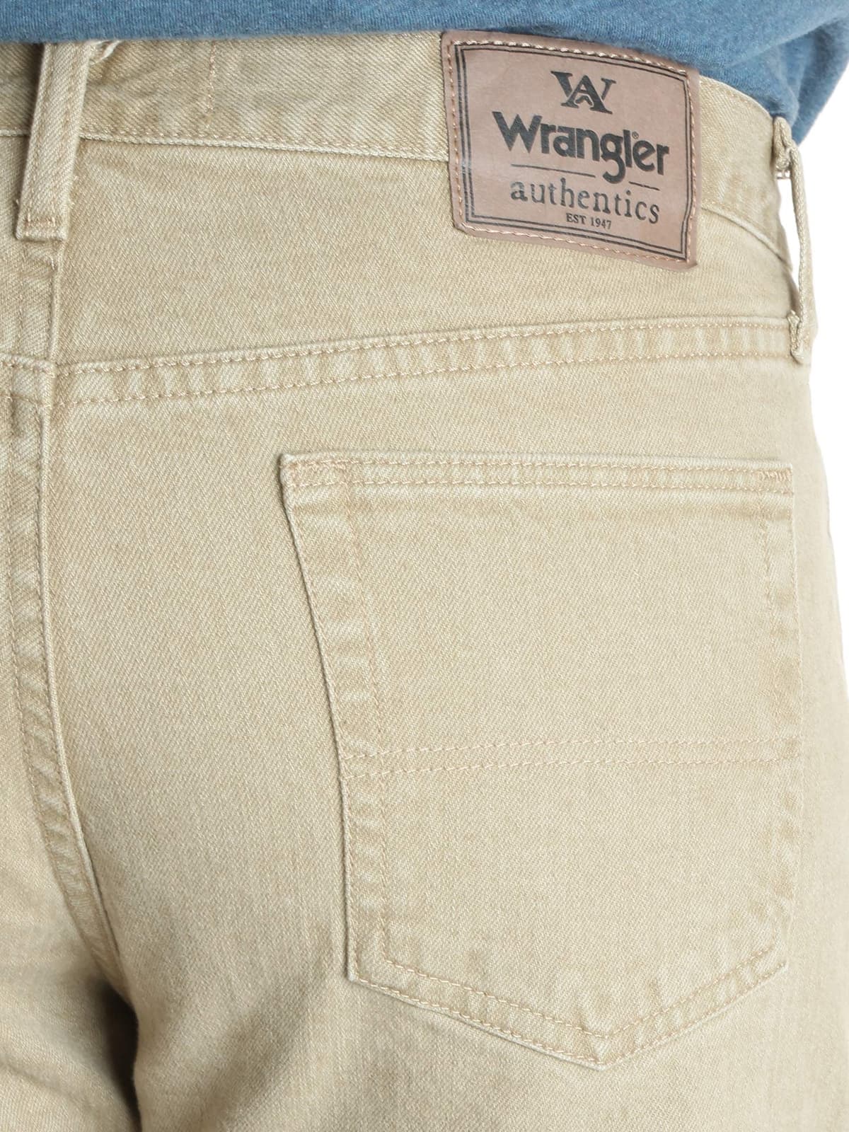 Wrangler Authentics Men's Classic 5-Pocket Relaxed Fit Flex Jean — view 101