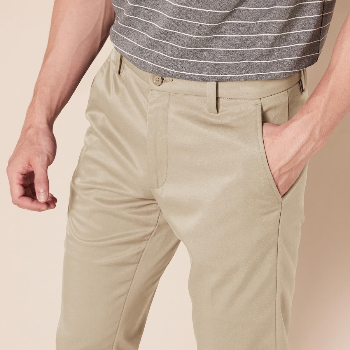 Amazon Essentials Men's Slim-Fit Stretch Golf Trouser — view 4
