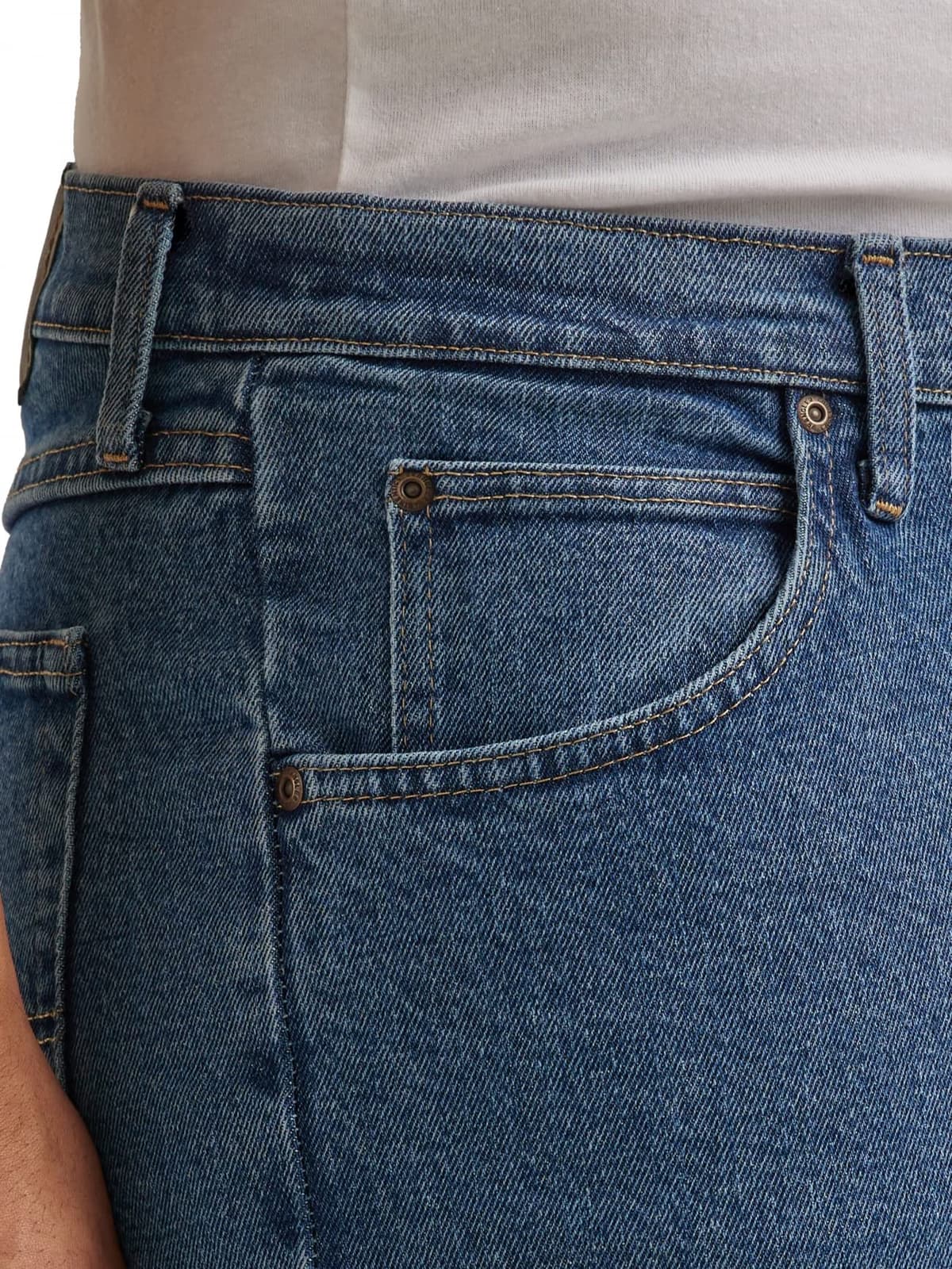 Wrangler Authentics Men's Classic 5-Pocket Relaxed Fit Flex Jean — view 42