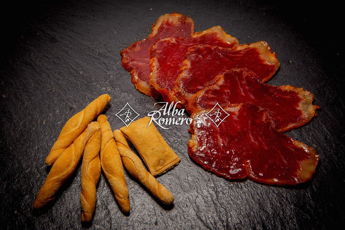 Lomo 100% Ibérico de Bellota ALBA ROMERO | Pieza entera de peso aproximado 1.2 KG | Embutido curado y envasado al vacío | — view 4