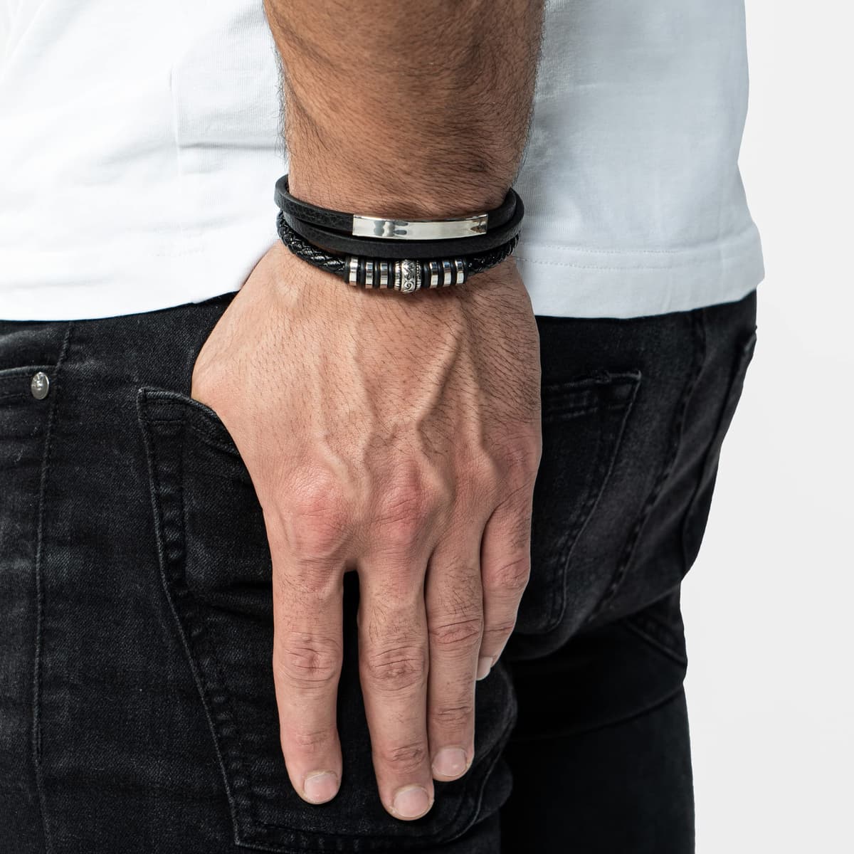 SERASAR Pulseras de cuero premium para hombre | Cierre seguro de acero inoxidable | Tres colores | Joyero Incluido — view 5