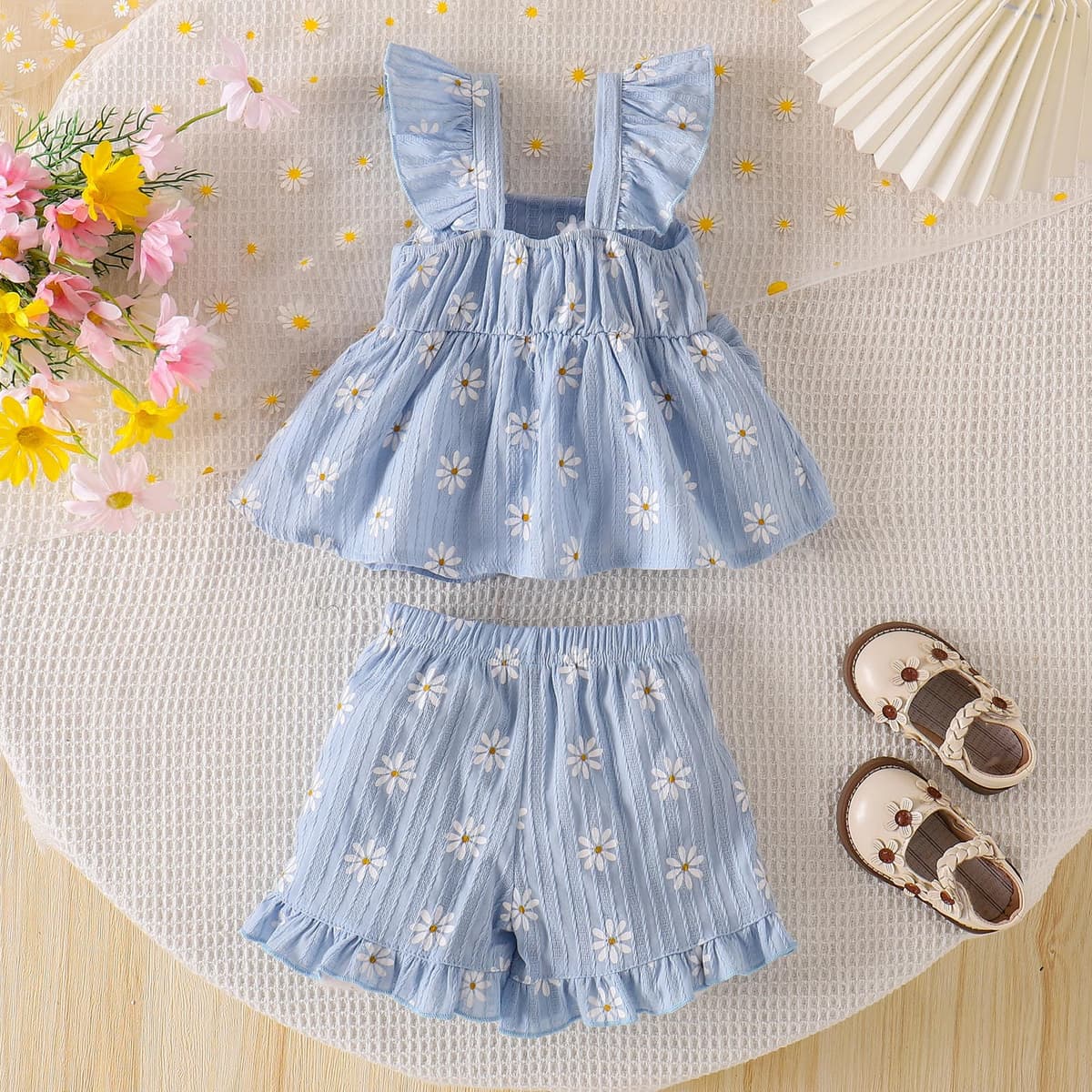 Ropa Verano Para Niña Linda Blusa con Volantes y Margaritas Pantalones Cortos Conjunto de Conjuntos Para Niña Pequeña — view 2