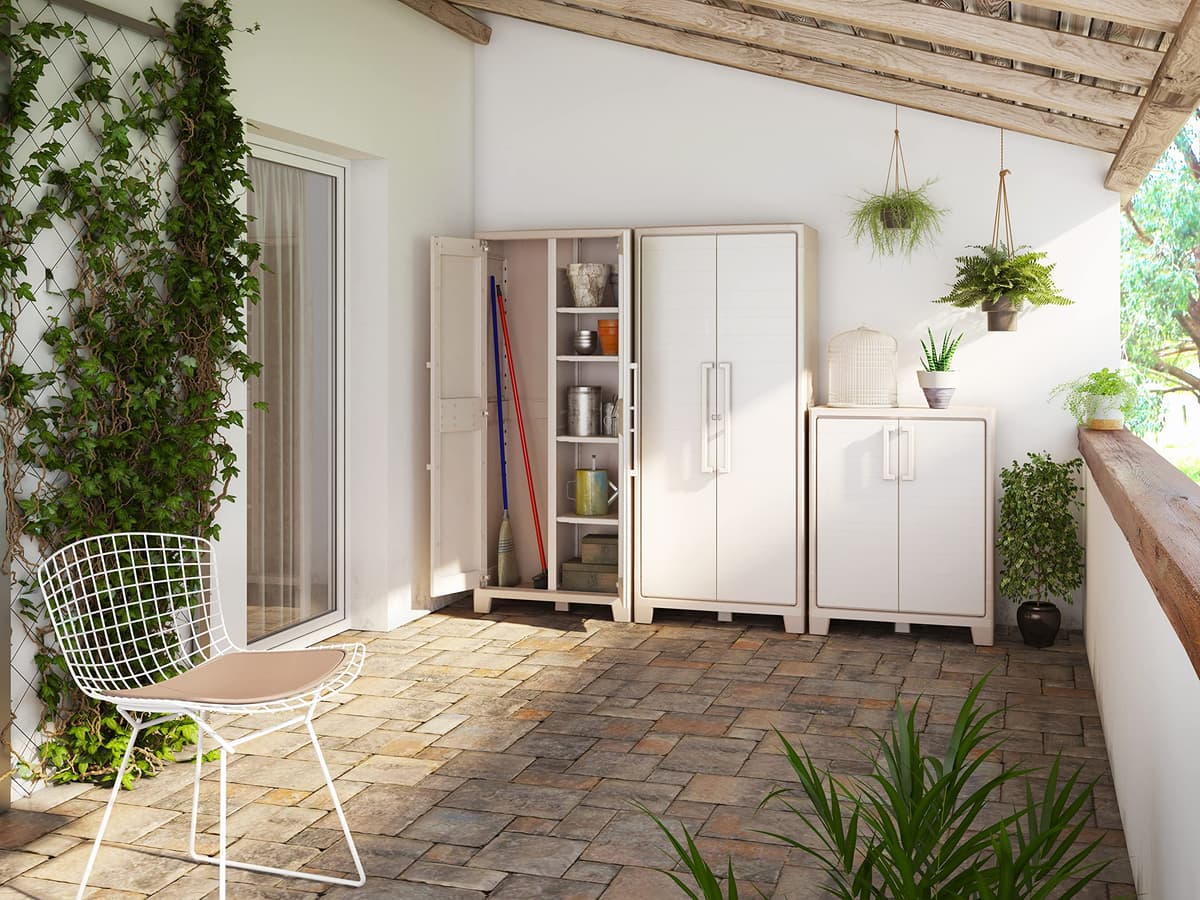 Keter Armario Gulliver Escobero|Almacenaje Interior y Exterior|Resina|Resistente al Agua, 2 Puertas y 8 Baldas Regulables en Altura|Beige/Arena|80 x 44 x 182 cm — view 2