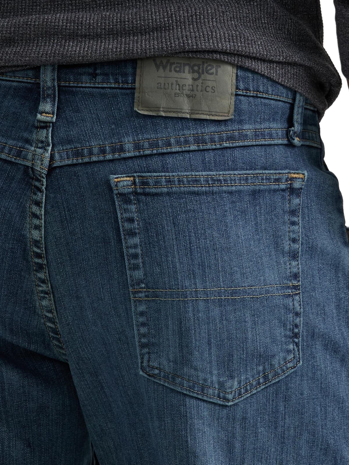 Wrangler Authentics Men's Classic 5-Pocket Relaxed Fit Flex Jean — view 36