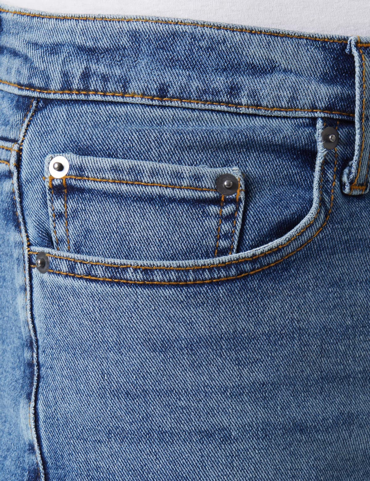 Amazon Essentials Men's Athletic-Fit Stretch Jeans - Discontinued Colours — view 4