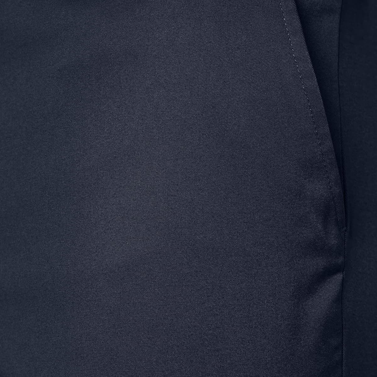 Amazon Essentials Men's Slim-Fit Stretch Golf Trouser — view 6