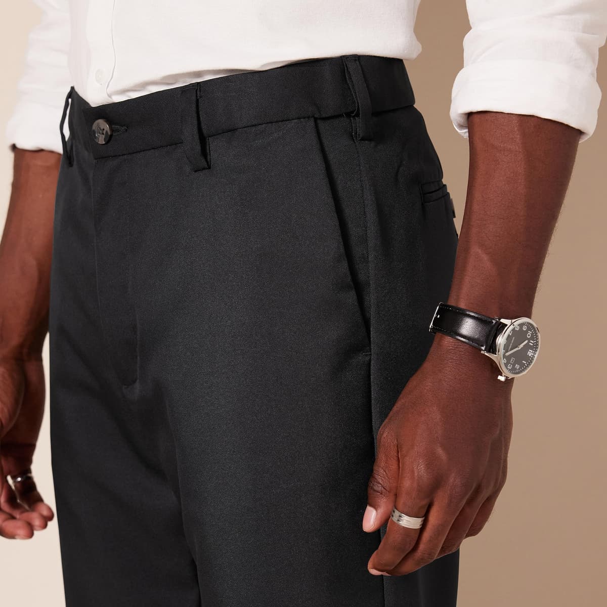 Amazon Essentials Men's Classic Fit Expandable-Waist Flat-Front Dress Trousers — view 3