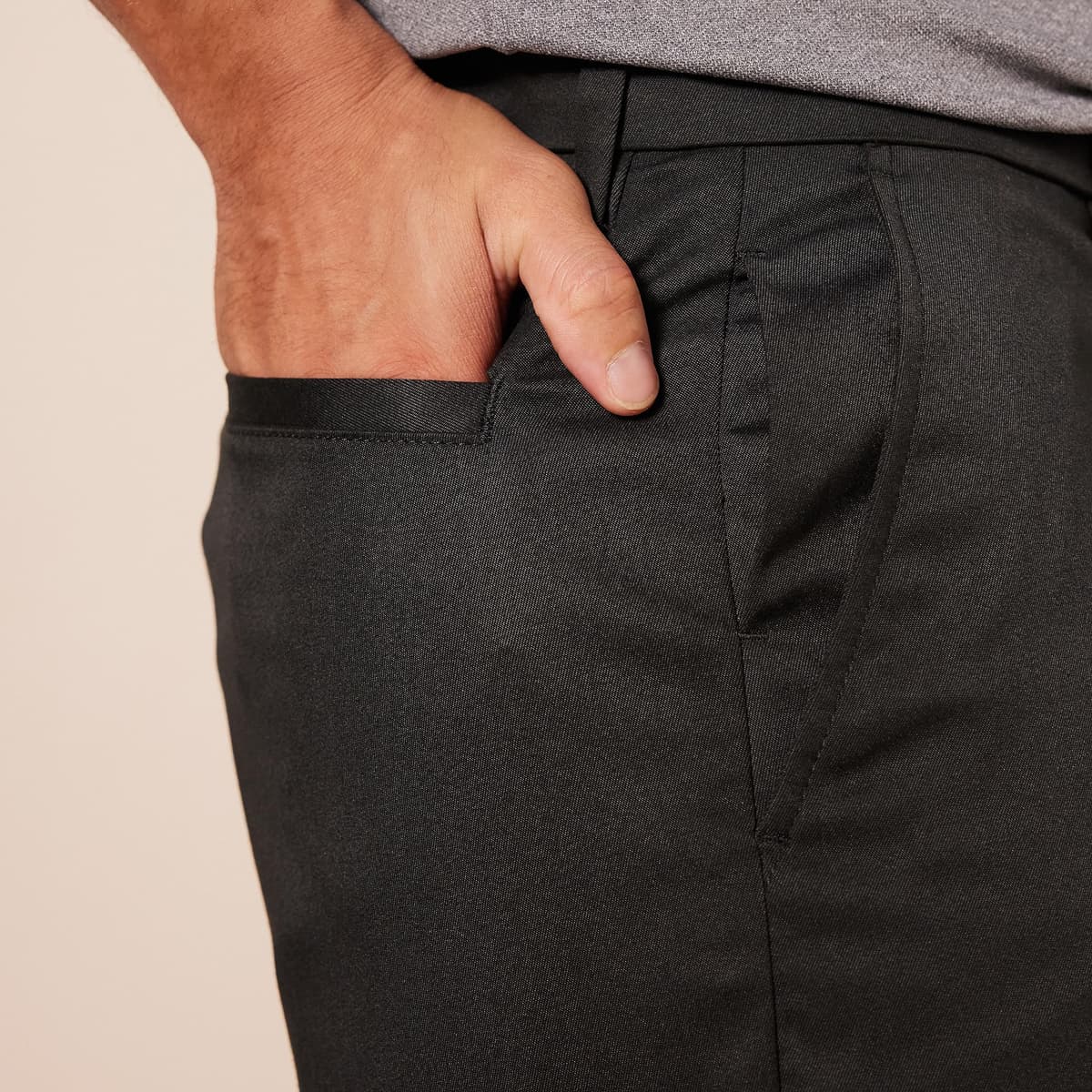 Amazon Essentials Hombre Pantalones Cortos Elásticos de Golf de Corte Clásico (Disponible en Tallas Grandes y para Personas Altas) — view 4