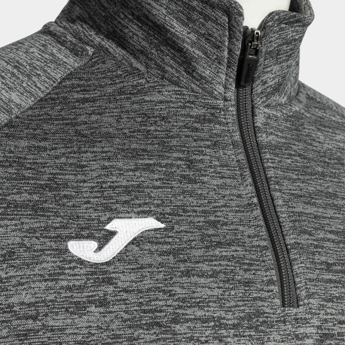Joma- Sudadera para Hombre , 6XS - 3XL - Cálida y Transpirable, Evita entrada de Frío con Media Cremallera, Bajo y Puños en Rib - Faraón — view 3