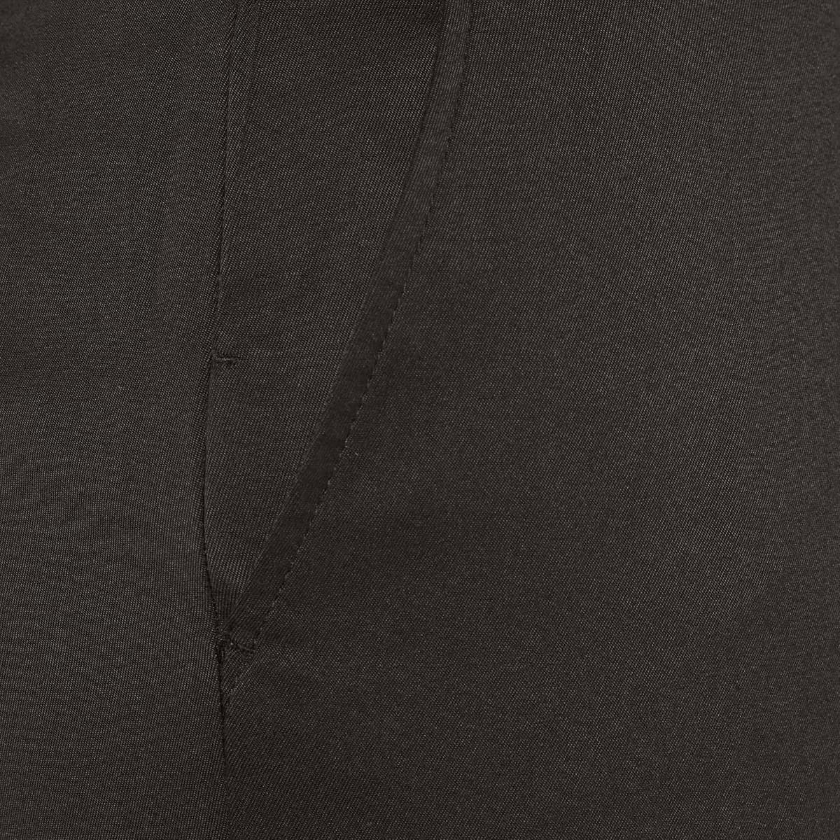 Amazon Essentials Men's Straight-Fit Stretch Golf Trousers Recycled Polyester Blend Black 32W / 30L — view 5