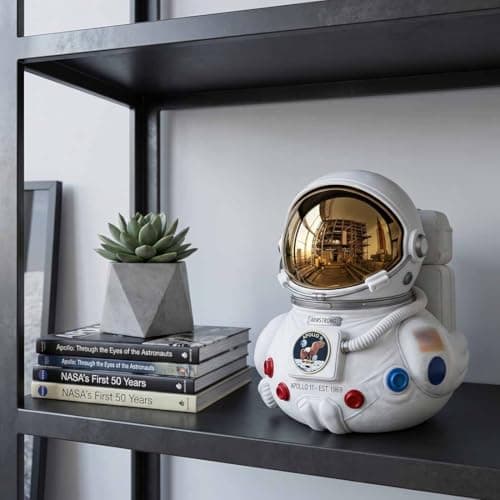 Mission Moon Launch Commemorative Astronaut Duck, Astronaut Duck Sculpture Figurines, White & Silver Spaceman Sculpture Figurines for Space Loves Office and Room Decor (1pcs)