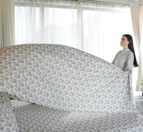 RUVANTI Flannel Sheets Full Size - 100% Cotton Double Brushed Bed Sheets Set, Deep Pockets 16 Inches, All Seasons Breathable & Extra Soft Full Sheets, Warm & Cozy, 4 Piece, Old School Paisley